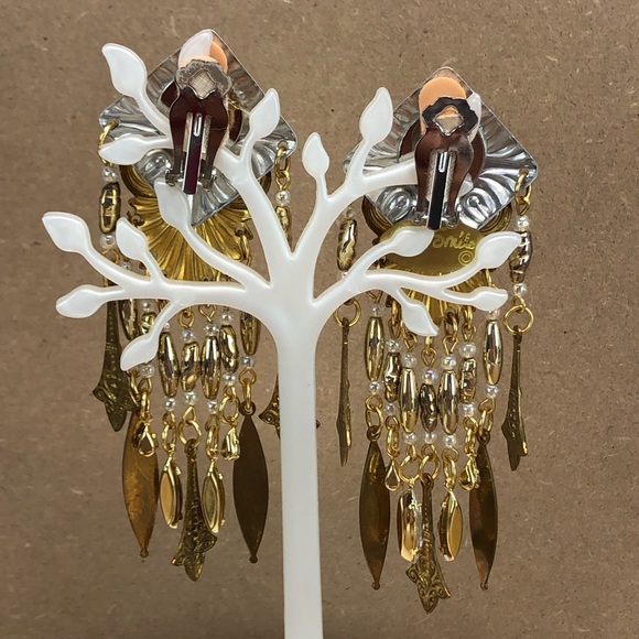 Jack Smile Chandelier Brass Faux Cabochon Rhinestones Crystal Tassel Earrings. - Picture 8 of 11